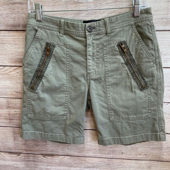 J CREW CARGO SHORTS IN OLIVE GREEN‎ - Picture 1 of 4